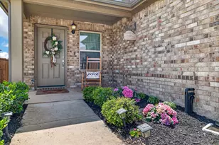 14136 Danesdale Dr, Pilot Point, TX 76258 - Photo 2