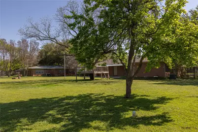 4713 Holiday Lane W, North Richland Hills, TX 76180 - Photo 18