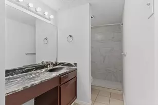 8560 Park Ln, Dallas, TX 75231 - Photo 22