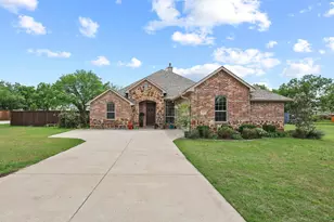 603 E Saunders St, Trenton, TX 75490 - Photo 2