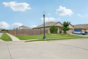 439 Helm Ln, Azle, TX 76020 - Photo 4