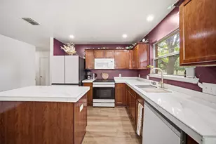 2929 McCormick Dr, Lancaster, TX 75134 - Photo 6