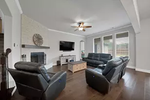 1905 Silver Falls Dr, Burleson, TX 76028 - Photo 10
