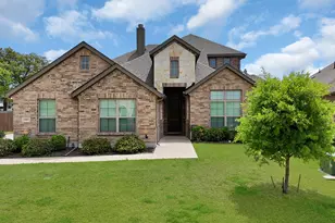 1905 Silver Falls Dr, Burleson, TX 76028 - Photo 1