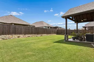 1125 Bridle Path Dr, Aubrey, TX 76227 - Photo 32