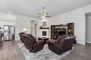 1125 Bridle Path Dr, Aubrey, TX 76227 - Photo 6