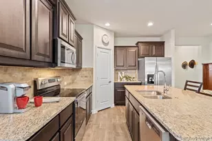 144 Wagon Mound Dr, Waxahachie, TX 75167 - Photo 10