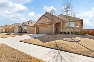 144 Wagon Mound Dr, Waxahachie, TX 75167 - Photo 2