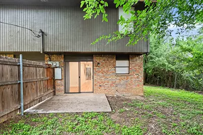 2101 Mistletoe Avenue, Fort Worth, TX 76110 - Photo 24