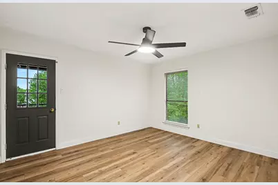 2101 Mistletoe Avenue, Fort Worth, TX 76110 - Photo 2