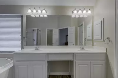 6507 Fannin Farm Way, Arlington, TX 76001 - Photo 16