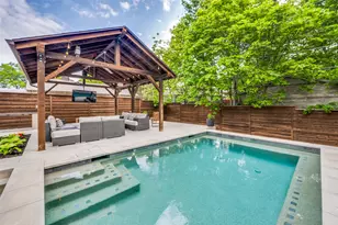 1701 Belle Pl, Fort Worth, TX 76107 - Photo 4