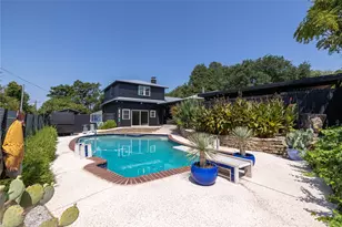 10872 Caprock Cir, Dallas, TX 75218 - Photo 22