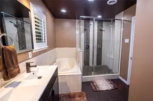 10872 Caprock Cir, Dallas, TX 75218 - Photo 20