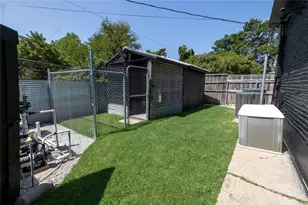 10872 Caprock Cir, Dallas, TX 75218 - Photo 8
