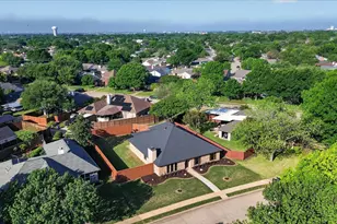1402 Country Ln, Allen, TX 75002 - Photo 2