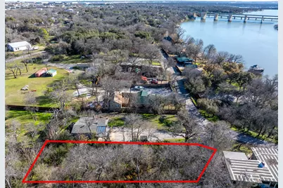 4832 Williams Spring Road, Fort Worth, TX 76135 - Photo 2