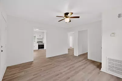 1210 Grant Street, Dallas, TX 75203 - Photo 10