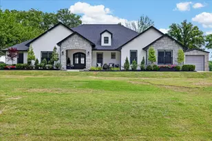 2044 Canyon Lake Rd, Wills Point, TX 75169 - Photo 2