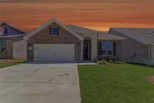3516 Helena St, Gainesville, TX 76240 - Photo 1