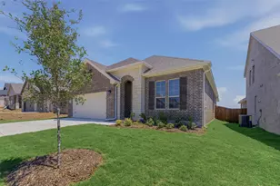 3516 Helena St, Gainesville, TX 76240 - Photo 2