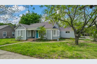 1715 N Oak Avenue, Mineral Wells, TX 76067 - Photo 1