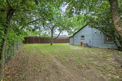 312 E Saunders Street, Trenton, TX 75490 - Photo 4