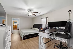 312 E Saunders St, Trenton, TX 75490 - Photo 12