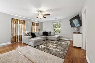 312 E Saunders St, Trenton, TX 75490 - Photo 6