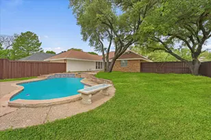 3718 Thornhill Way, Rowlett, TX 75088 - Photo 4