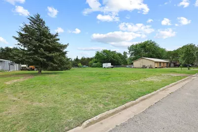 117 Donaghey Street, Trenton, TX 75490 - Photo 10