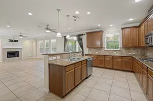 5996 Clearwater Dr, The Colony, TX 75056 - Photo 6
