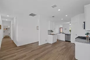3028 Howerton Dr, Little Elm, TX 75068 - Photo 10