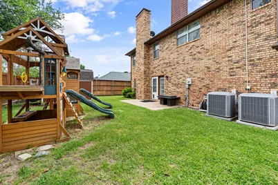 5401 Emerald Park Boulevard, Arlington, TX 76017 - Photo 32