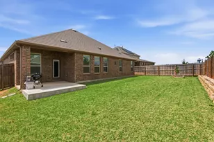 10109 Table Bluff St, Aubrey, TX 76227 - Photo 30