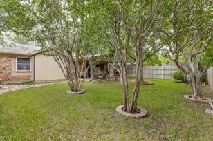 309 Georgetown Dr, Everman, TX 76140 - Photo 24
