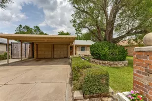 309 Georgetown Dr, Everman, TX 76140 - Photo 2