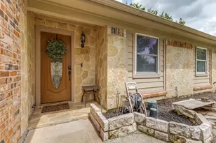 309 Georgetown Dr, Everman, TX 76140 - Photo 4