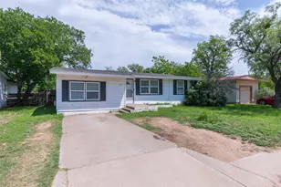 2057 Barrow St, Abilene, TX 79605 - Photo 2