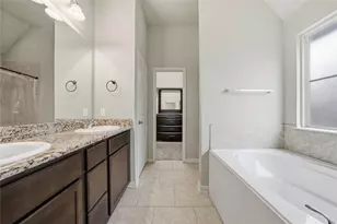 10808 Aurora Dr, Waco, TX 76708 - Photo 16
