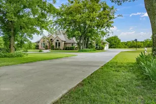 104 Marina Del Ray, Bridgeport, TX 76426 - Photo 2