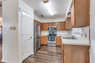 721 Deauville Dr, Fort Worth, TX 76108 - Photo 4