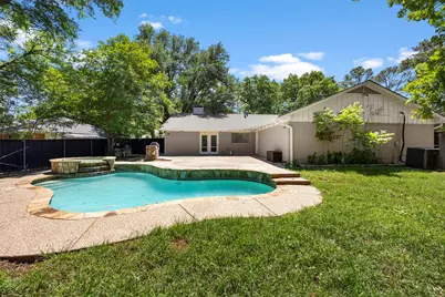 3911 Shady Valley Drive, Arlington, TX 76013 - Photo 2