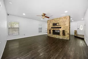 3911 Shady Valley Dr, Arlington, TX 76013 - Photo 16