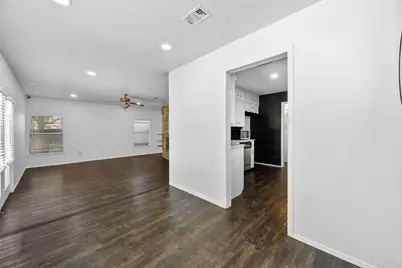 3911 Shady Valley Drive, Arlington, TX 76013 - Photo 6