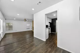 3911 Shady Valley Dr, Arlington, TX 76013 - Photo 6