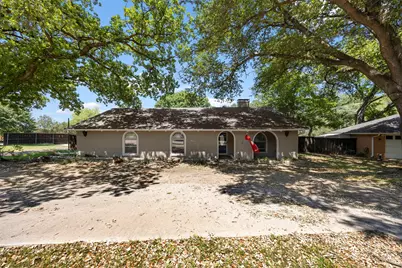 3911 Shady Valley Drive, Arlington, TX 76013 - Photo 1