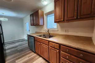 1401 E Sherman Dr, Denton, TX 76209 - Photo 8