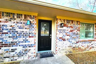 1401 E Sherman Dr, Denton, TX 76209 - Photo 2