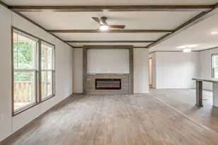 5900 Arrowhead Dr, Granbury, TX 76048 - Photo 4